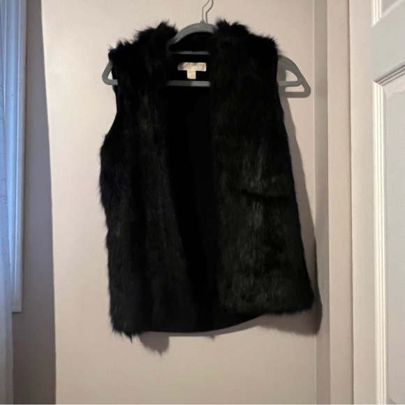 Michael Kors Faux Fur Vest - Picture 6 of 10